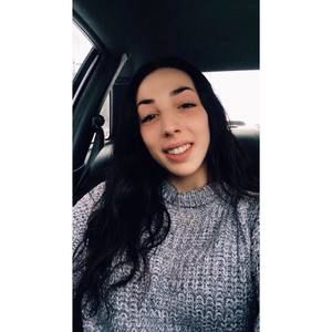 Meet your Posher, Éloise